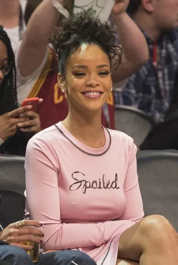 It’s official: Rihanna is playing the 2023 Super Bowl Halftime Show