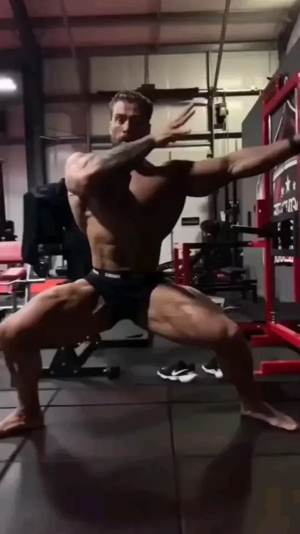 Bodybuilder bodyshow #bodyshow #gym #bodybuildervideo