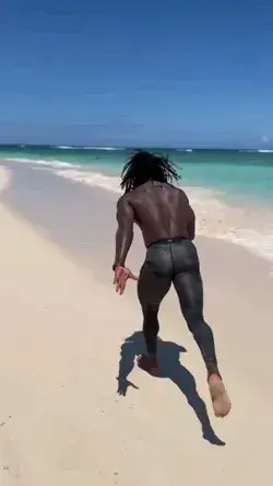 Acrobatics Stunt on The Beach ⛱️💪😎