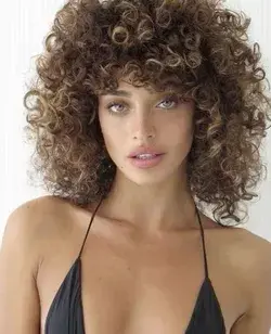 Play with you curls and embrace them!