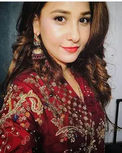 Pakistani Actress Hina Altaf Life Style And Bio Graphy 2020 | Agha Ali, Dramas, Net Worth, Family