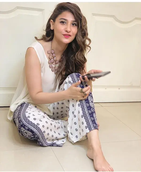 Pakistani Actress Hina Altaf Life Style And Bio Graphy 2020 | Agha Ali, Dramas, Net Worth, Family