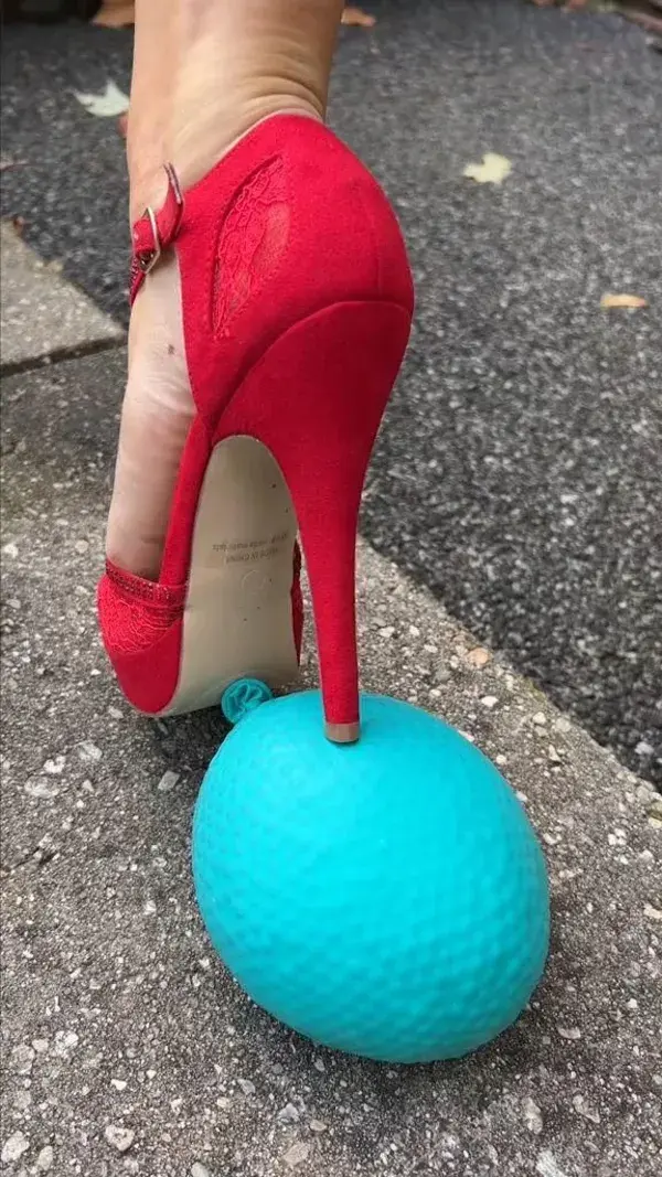 👠 pop 😱