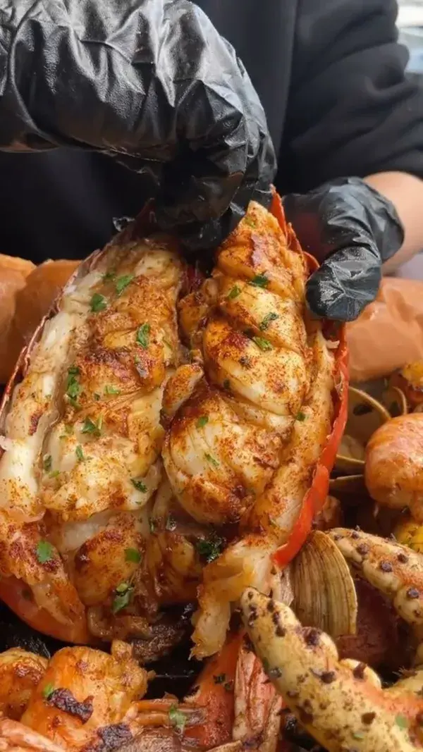 Lobster Huge🤤😍