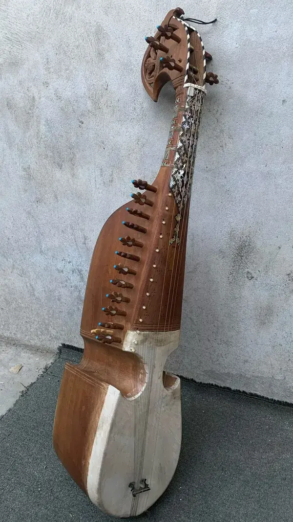 Rabab, traditional folk musical instrument Afghanistan, King of musical instrument, Handmade Rabab