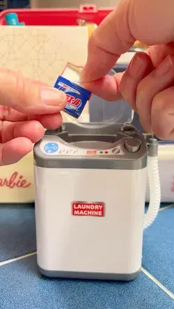 Tiny Washing Machine for my Makeup Brushes from Daiso