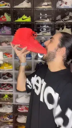 Food ASMR Eating my Yeezy Red Octobers 👟