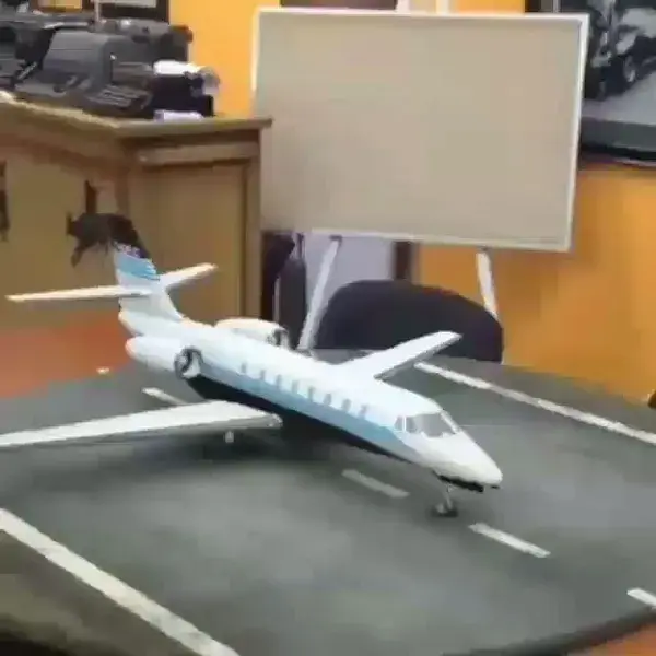 Virtual Reality of Aeroplane & Landing