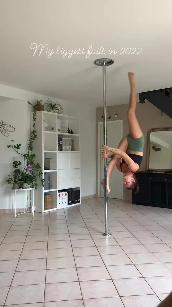 Pole dancing fails