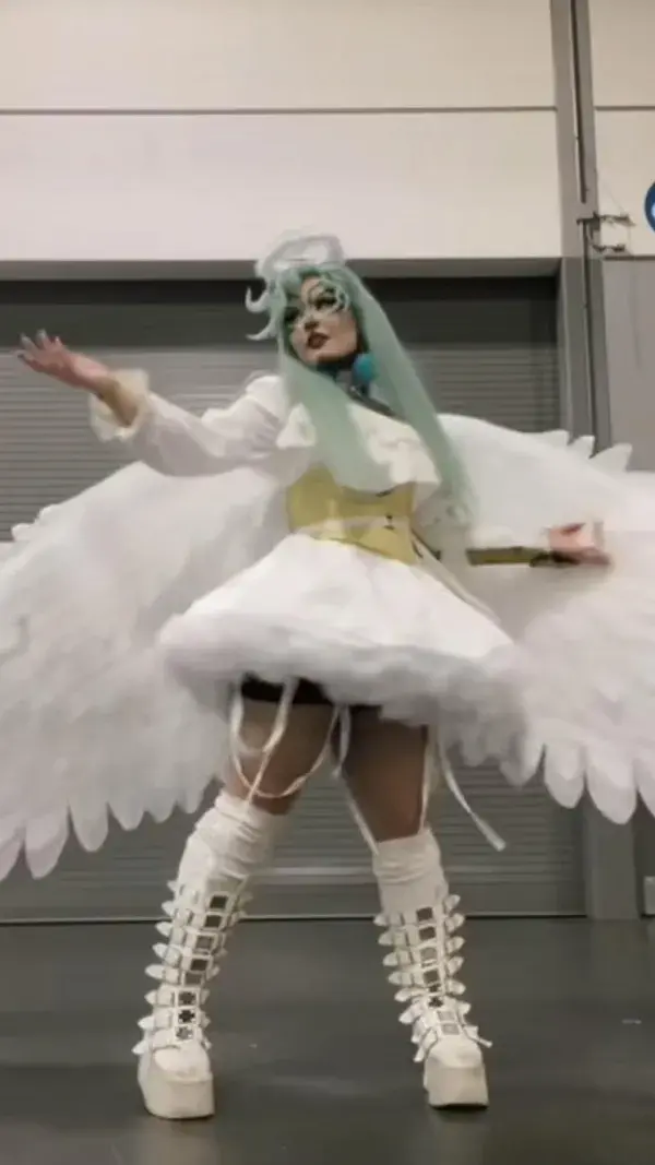 Cosplay with wings