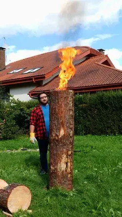 Stunning epoxy table with the burned wood technique! 🪵