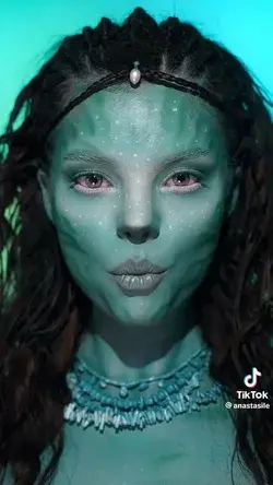 Avatar makeup