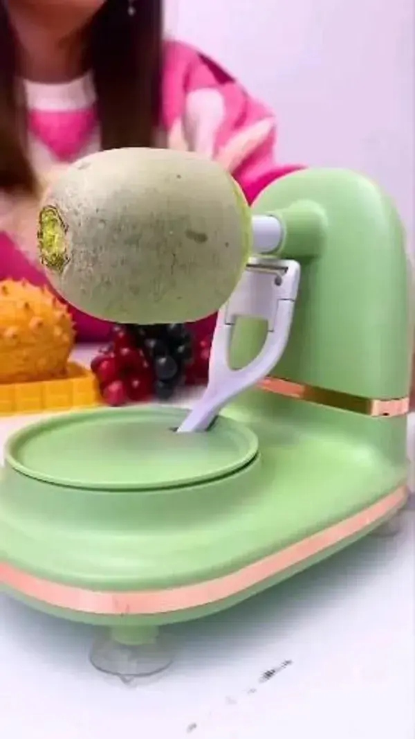 This peeler is very practical