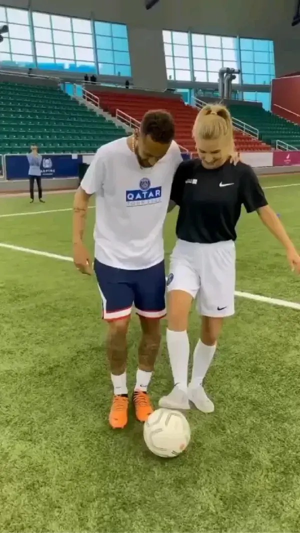 Neymar amazing juggling 🥰