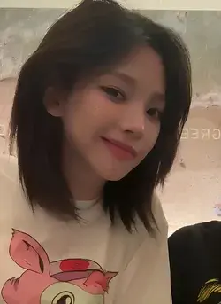 karina short hair lq