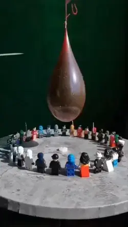 Cinematic water balloon clip