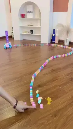 a domino train 🚂