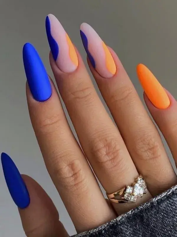 45+ Royal Blue Nails That Will Add the Perfect Pop of Color