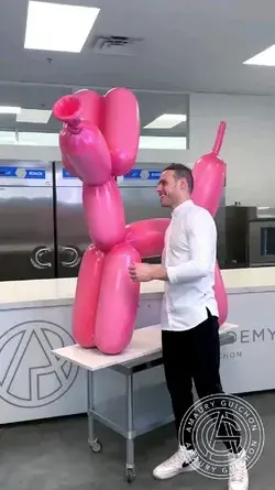 📹 Chocolate Balloon Dog! 🎈 When did you guess what it was going to be?