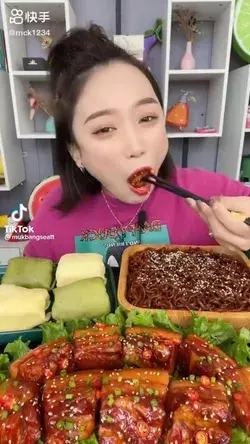 Large mukbang like = follow <3