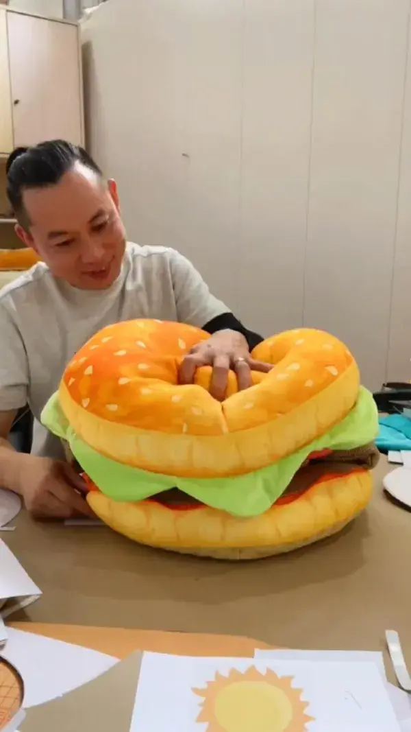 Kawaii burger plush toy