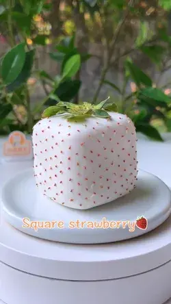 Have you ever eaten square strawberries 🍓?