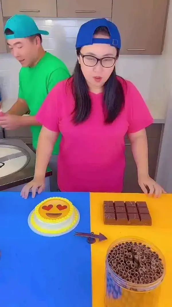 Ice cream challenge! 🍨 emoji cake vs chocolate food #funny #shorts