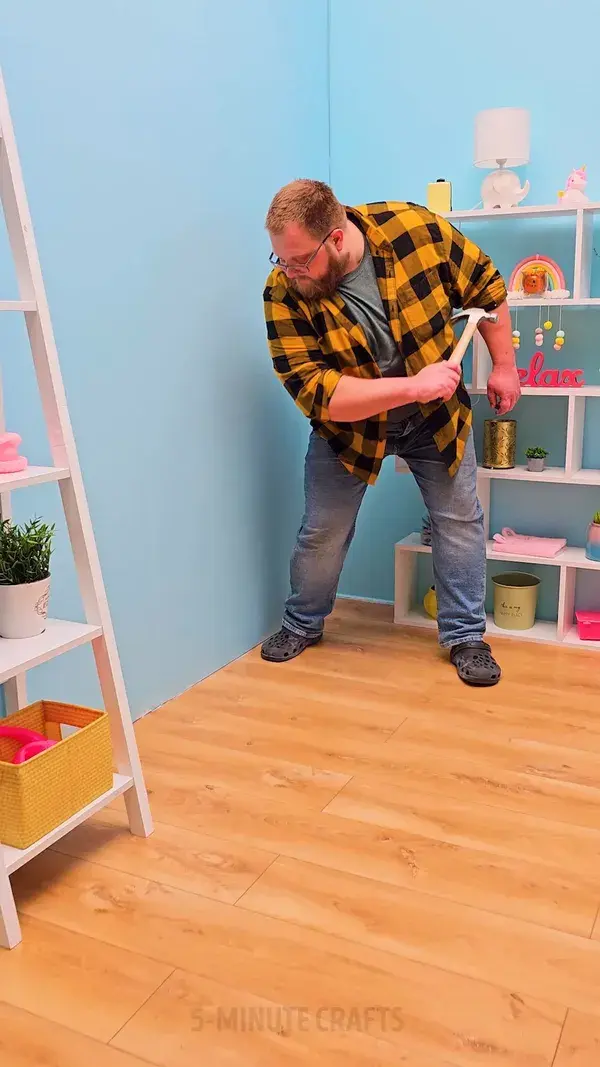 A Talented Dad Turned a Hole in the Wall Into a Secret Room 🏰