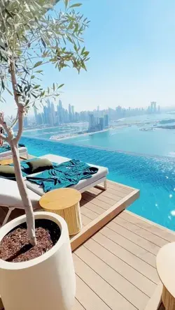 360-Grad-Infinity-Pool in Dubai ☀