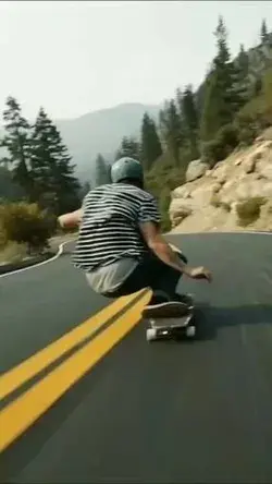 Skating at road