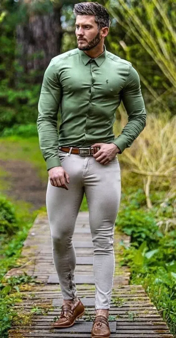 Should Guys Wear Tight Clothes