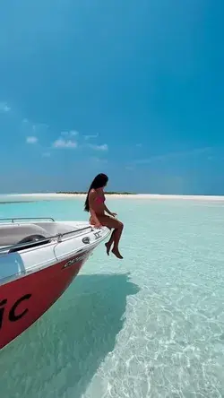 Discover the Maldives