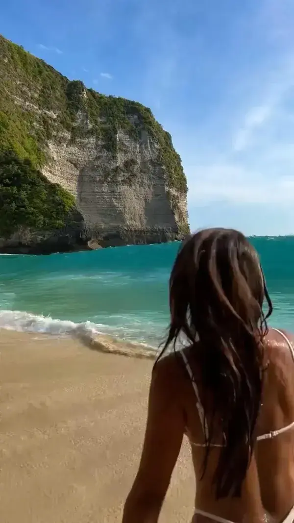 beach waves