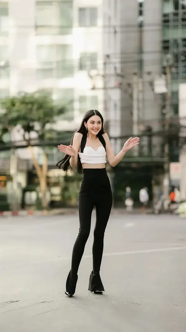 Davika Hoorne