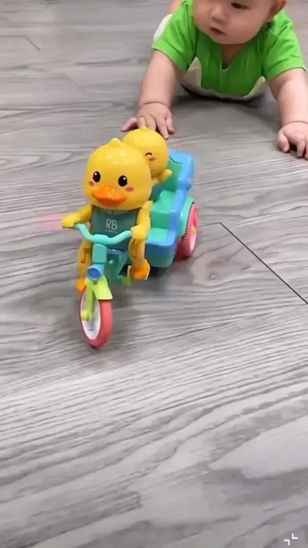 Duck 🦆 in Rikshaw...  !! Kids Playz