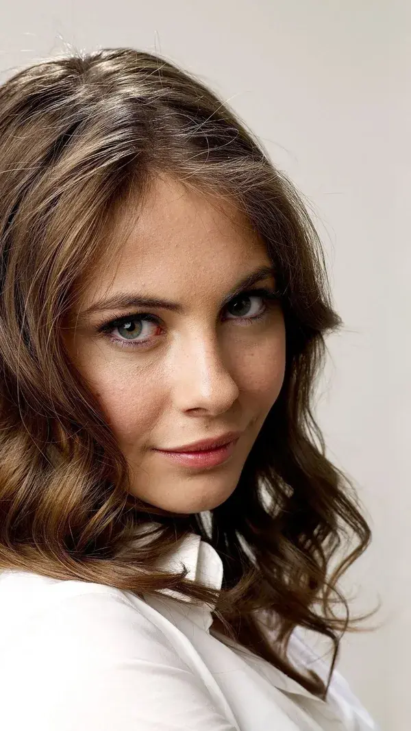 1080x1920 Beautiful, actress, Willa Holland wallpaper