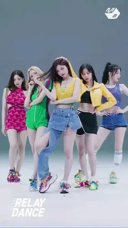 ITZY - SNEAKERS (Relay Dance)