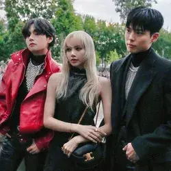 The best combination ever… #BTS V, #BLACKPINK Lisa, Park Bo-Gum reunited at Celine Fashion show