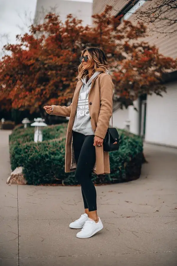 The White Sneaker That Everyone Can (and Should) Wear This Fall | Cella Jane