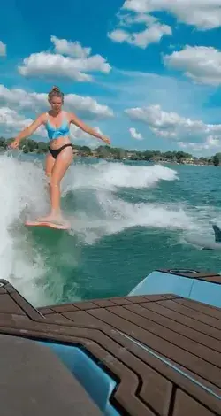 wake surfing