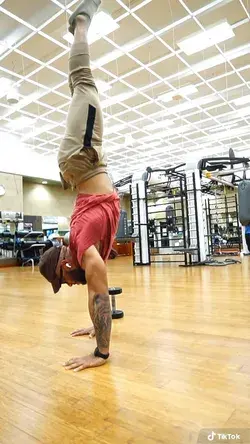 HANDSTAND TIP!