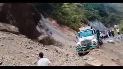 Massive Landslides Caught On Camera 1080p