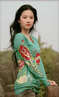 🍁Liu Yifei   刘亦菲🍁
🍁Asian beauty🍁
亞洲美女