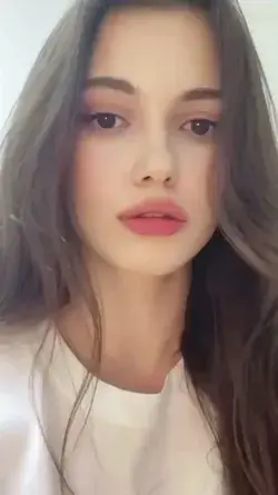 Beauty Instagram Girl