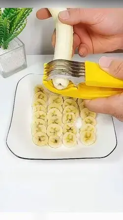 Love bananas in fruit salads? Try this super convenient banana slicer