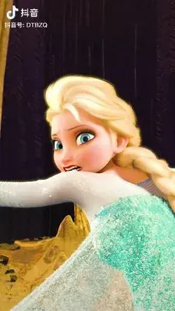 Elsa fighting with soldiers