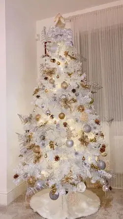 Gorgeous gold, silver and white Christmas tree