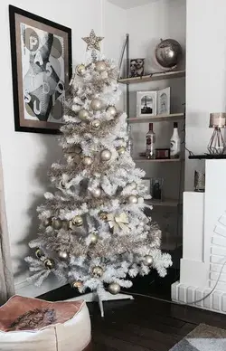 Wite Christmas tree decorations ideas | ready-made Christmas tree| DYI Christmas tree inspirations