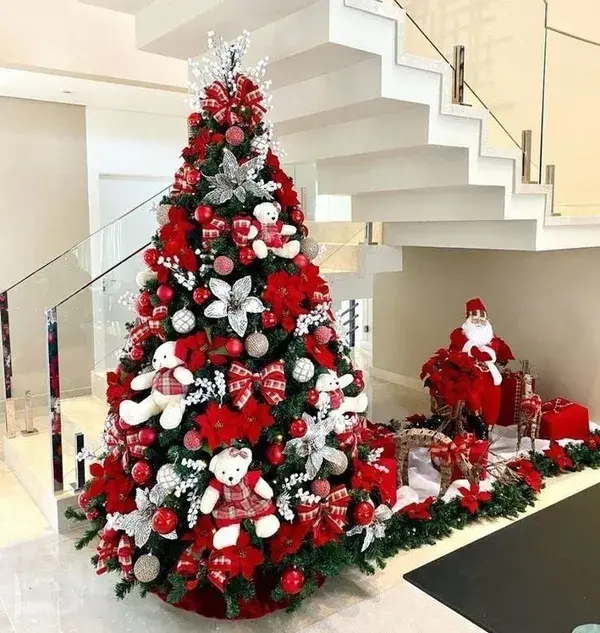 Amazing Christmas tree idea for indoor decoration