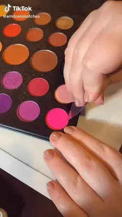 Making paint with the James Charles Pallet